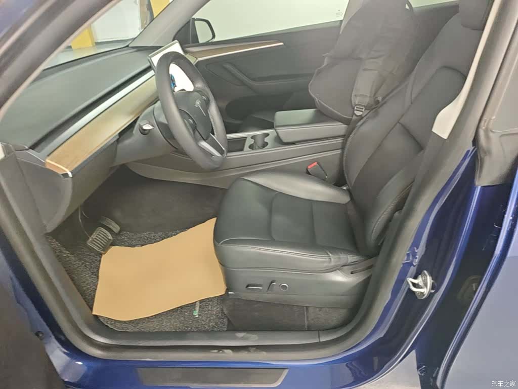 Tesla Model Y, 2021 15