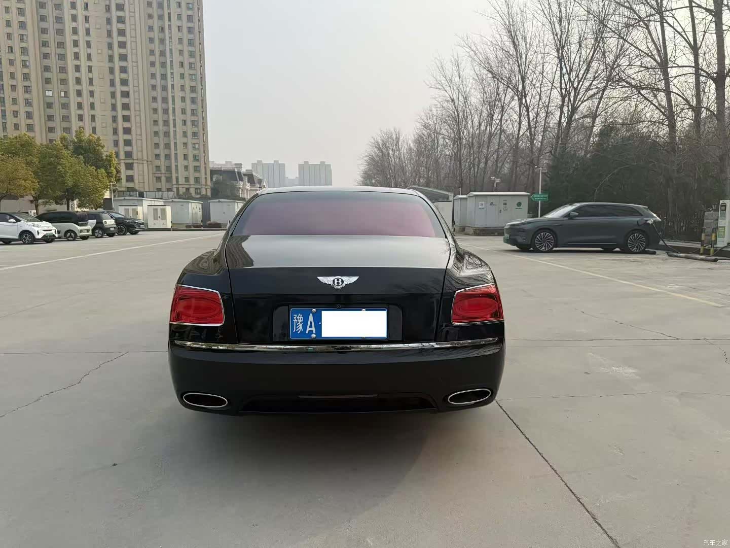 Bentley Flying Spur, 2011 9