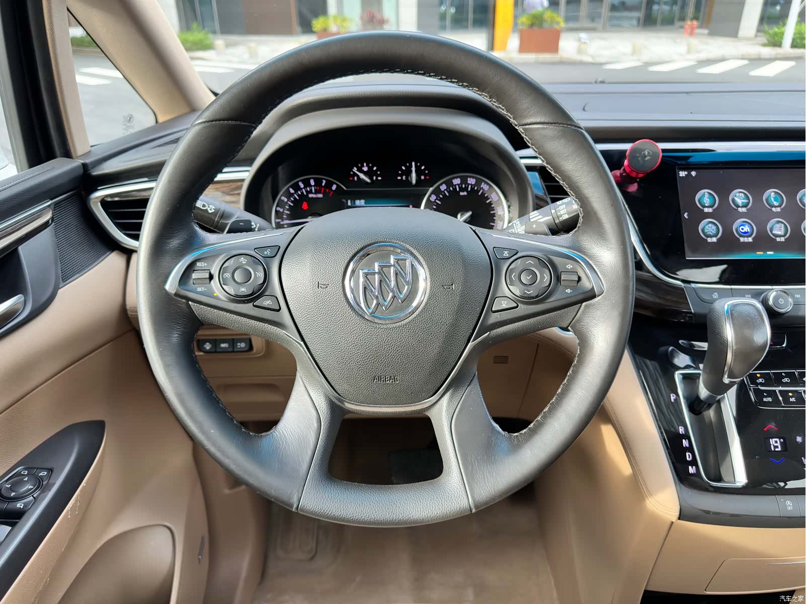 Buick GL8, 2019 14