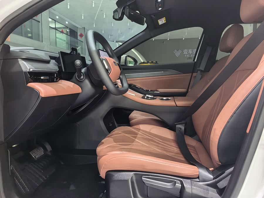 Geely L6 2025, фото 5
