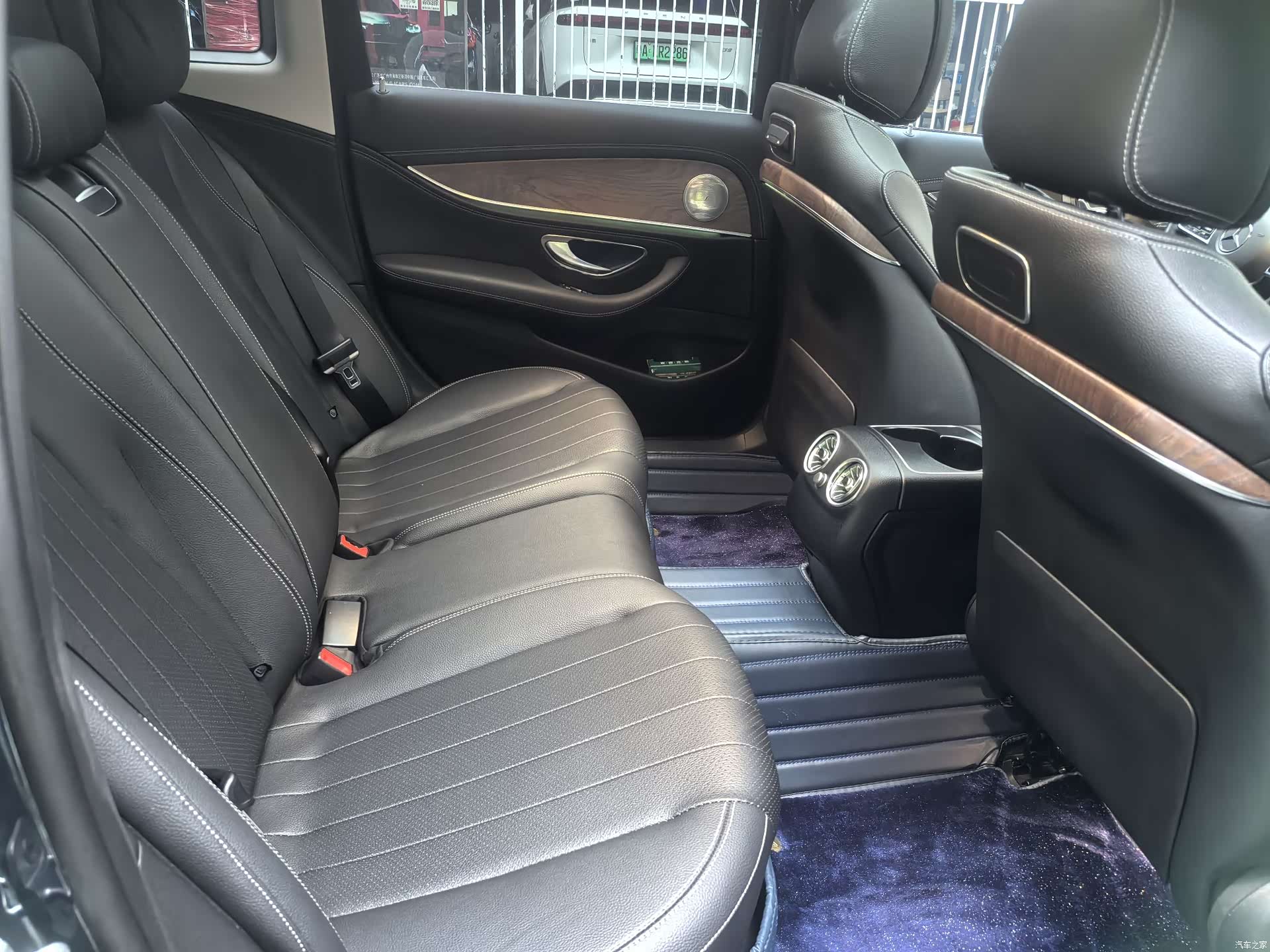 Mercedes-Benz E-Class, 2020 19