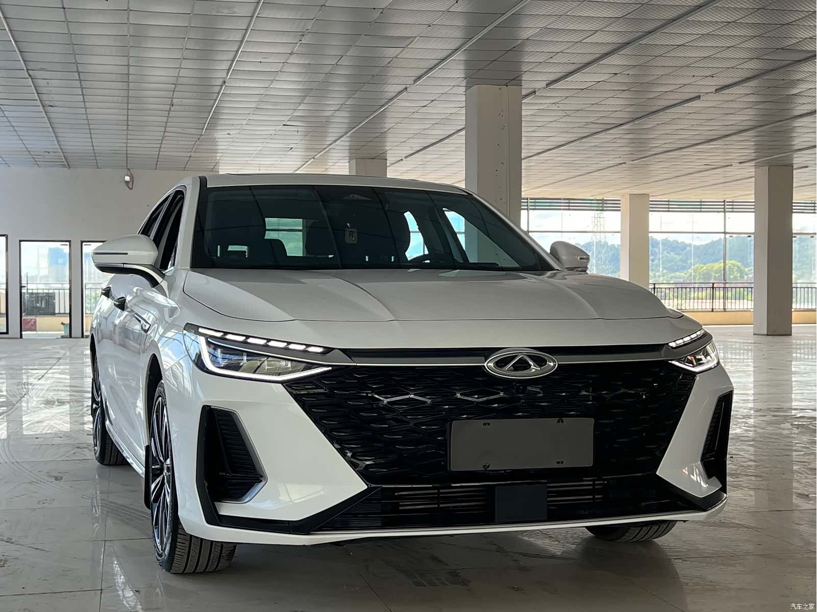 Chery Arrizo 8, 2023 3