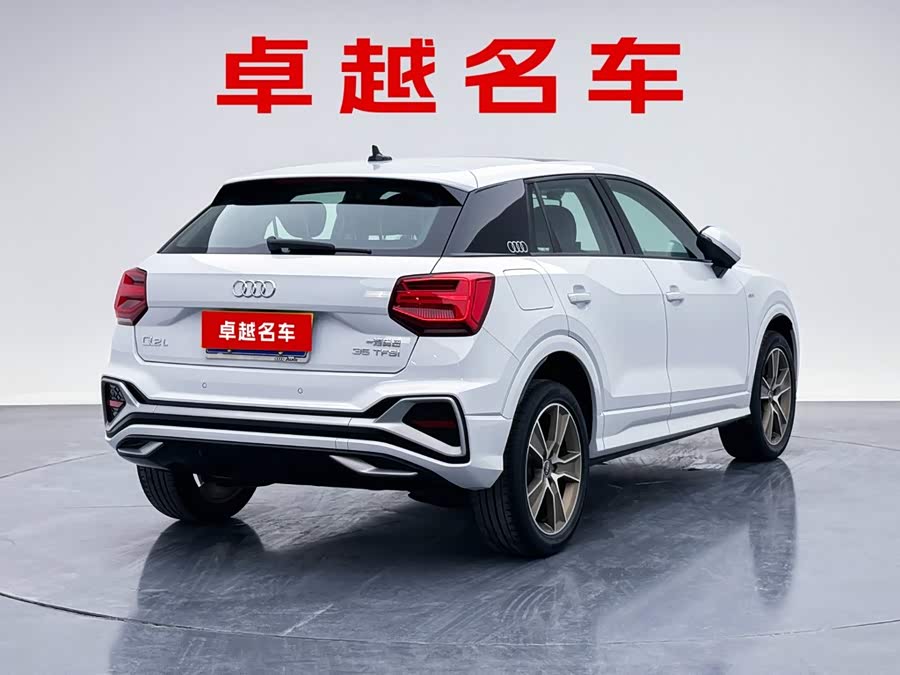Audi Q2L 2023, фото 3