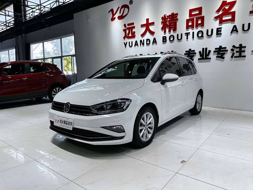 Volkswagen Golf·