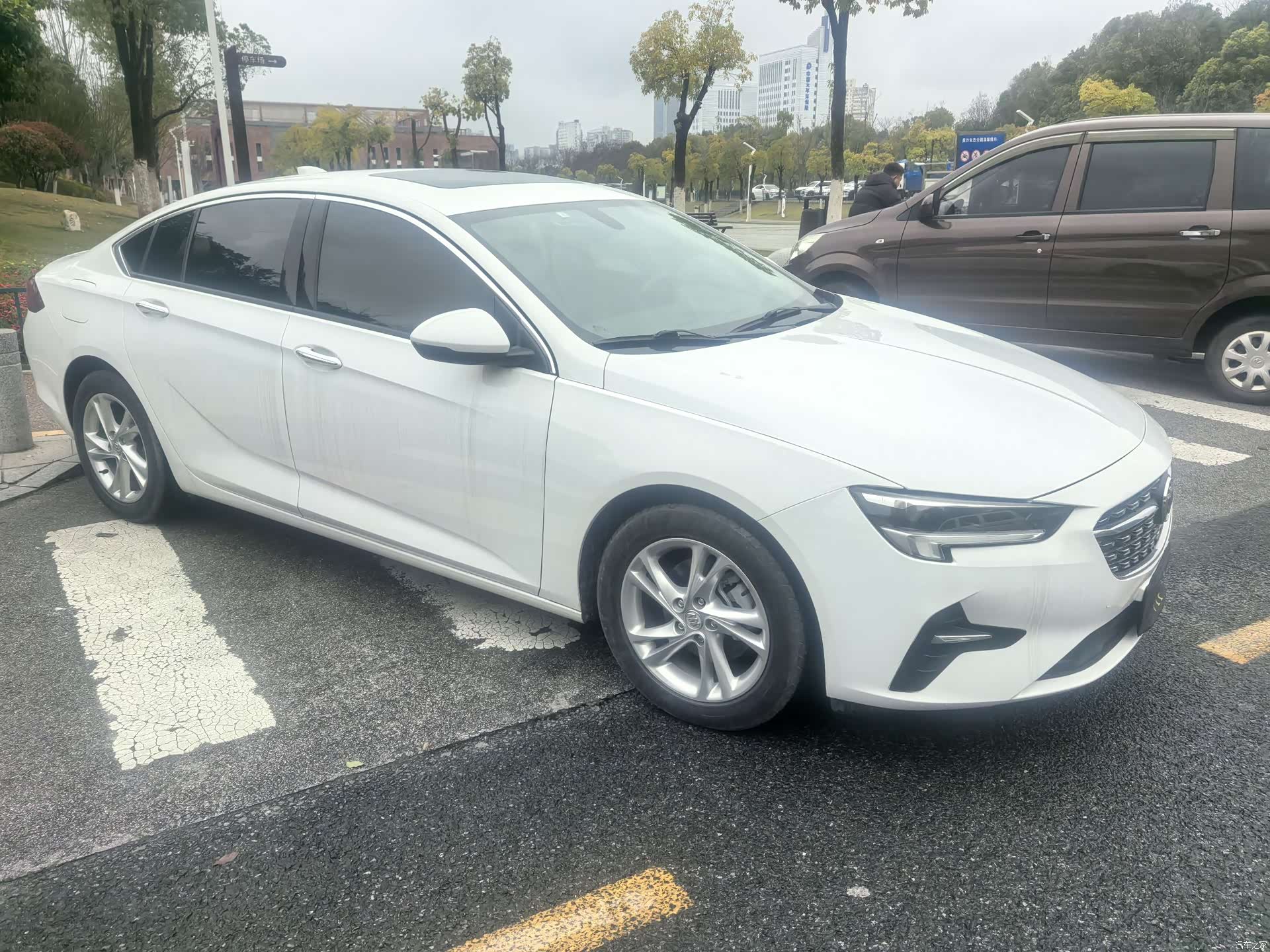 Buick Regal, 2021 3