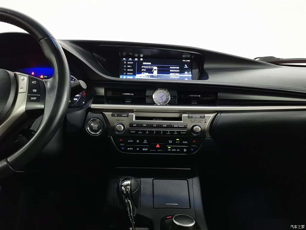 Lexus ES, 2012 12