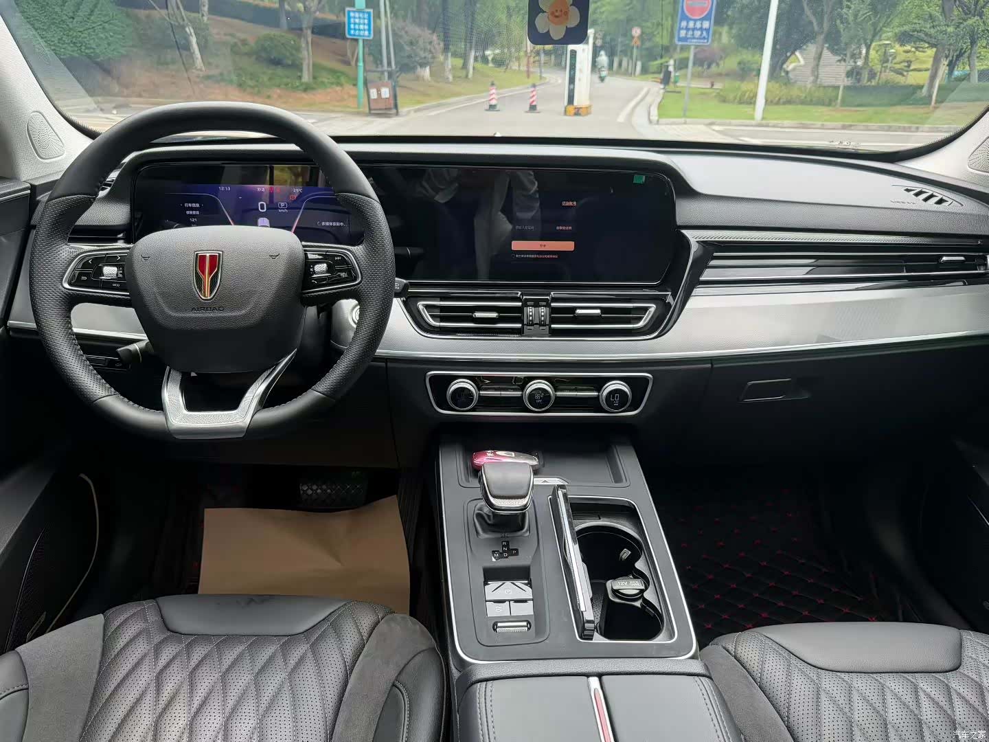 Hongqi HS5, 2024 все фото