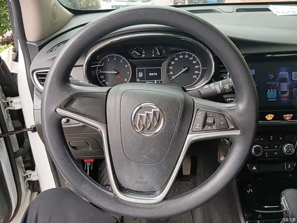 Buick Encore, 2017 11