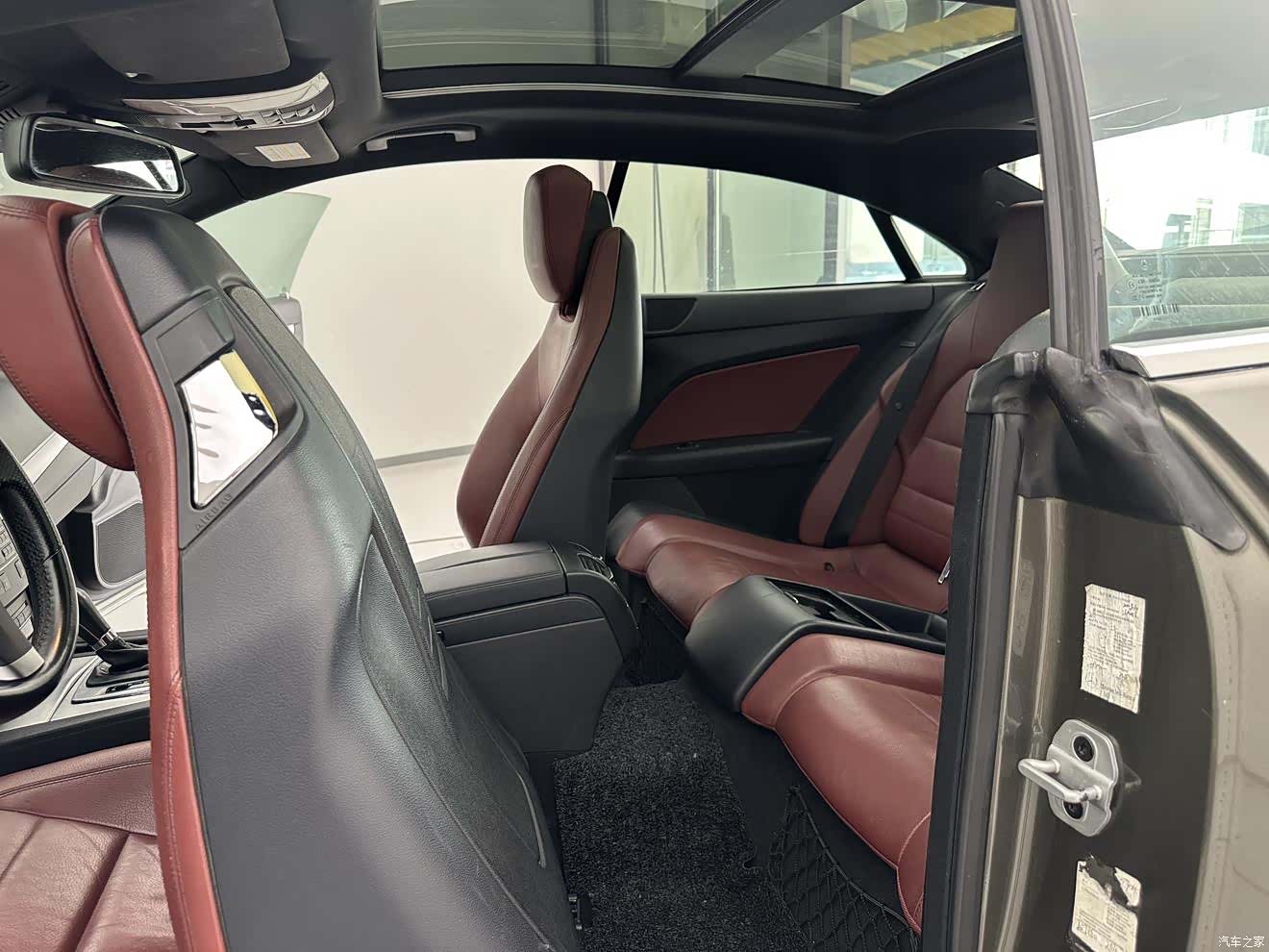 Mercedes-Benz E-Class, 2011 8
