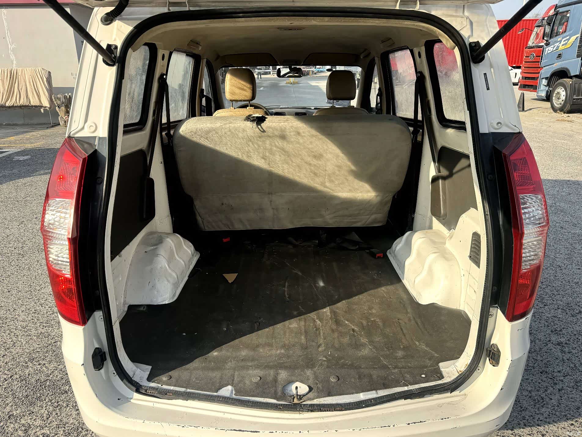 Wuling Hongguang, 2018 11