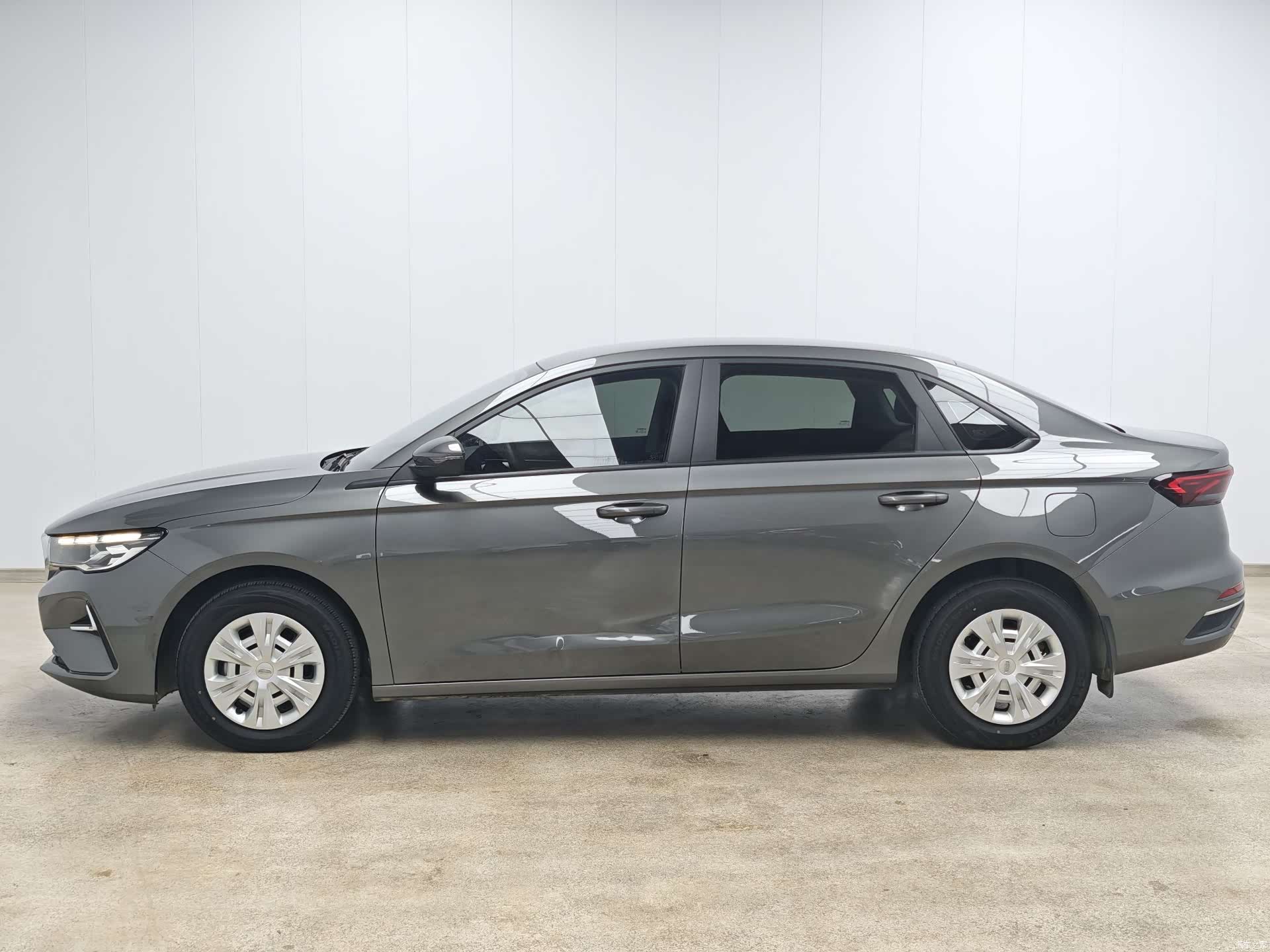 Geely Emgrand, 2024 3