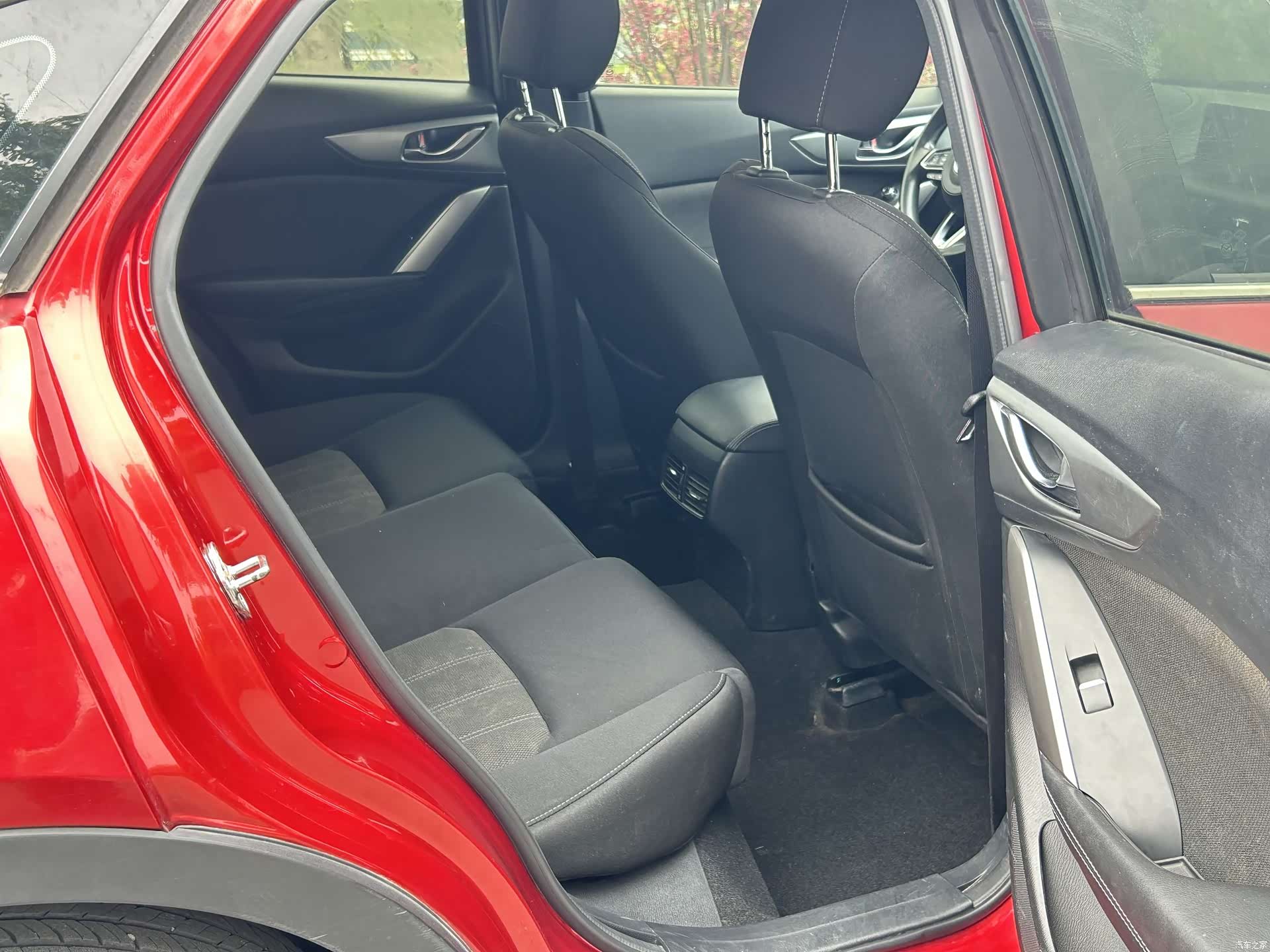 Mazda CX-4, 2019 12