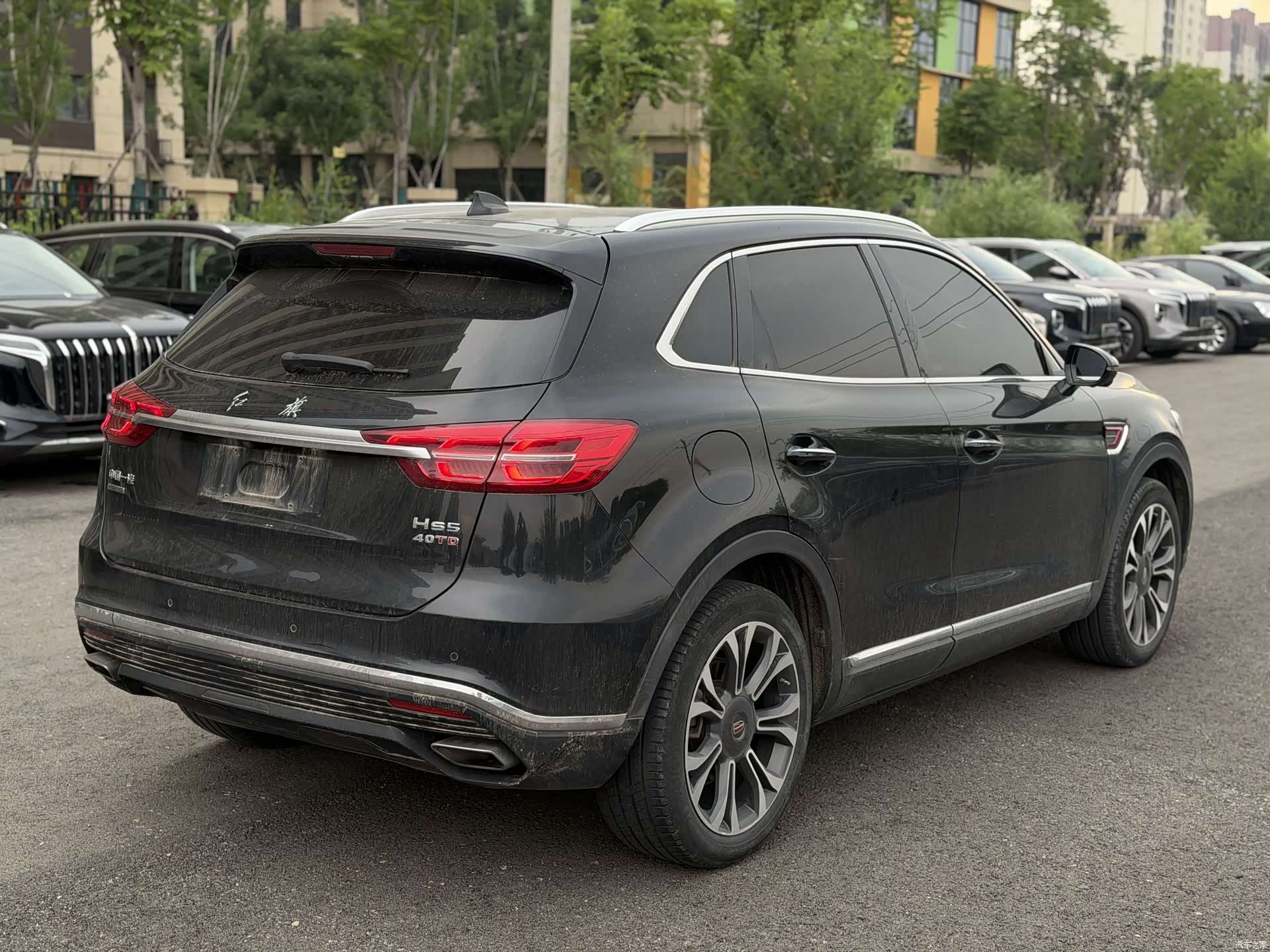 Hongqi HS5, 2020 10
