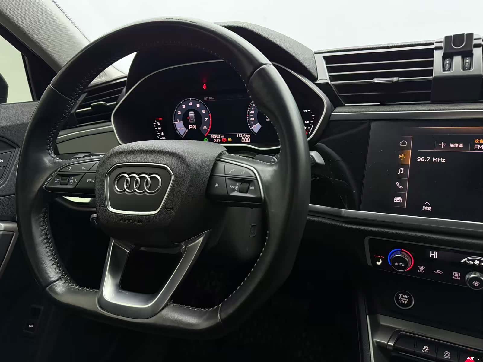 Audi Q3, 2021 10