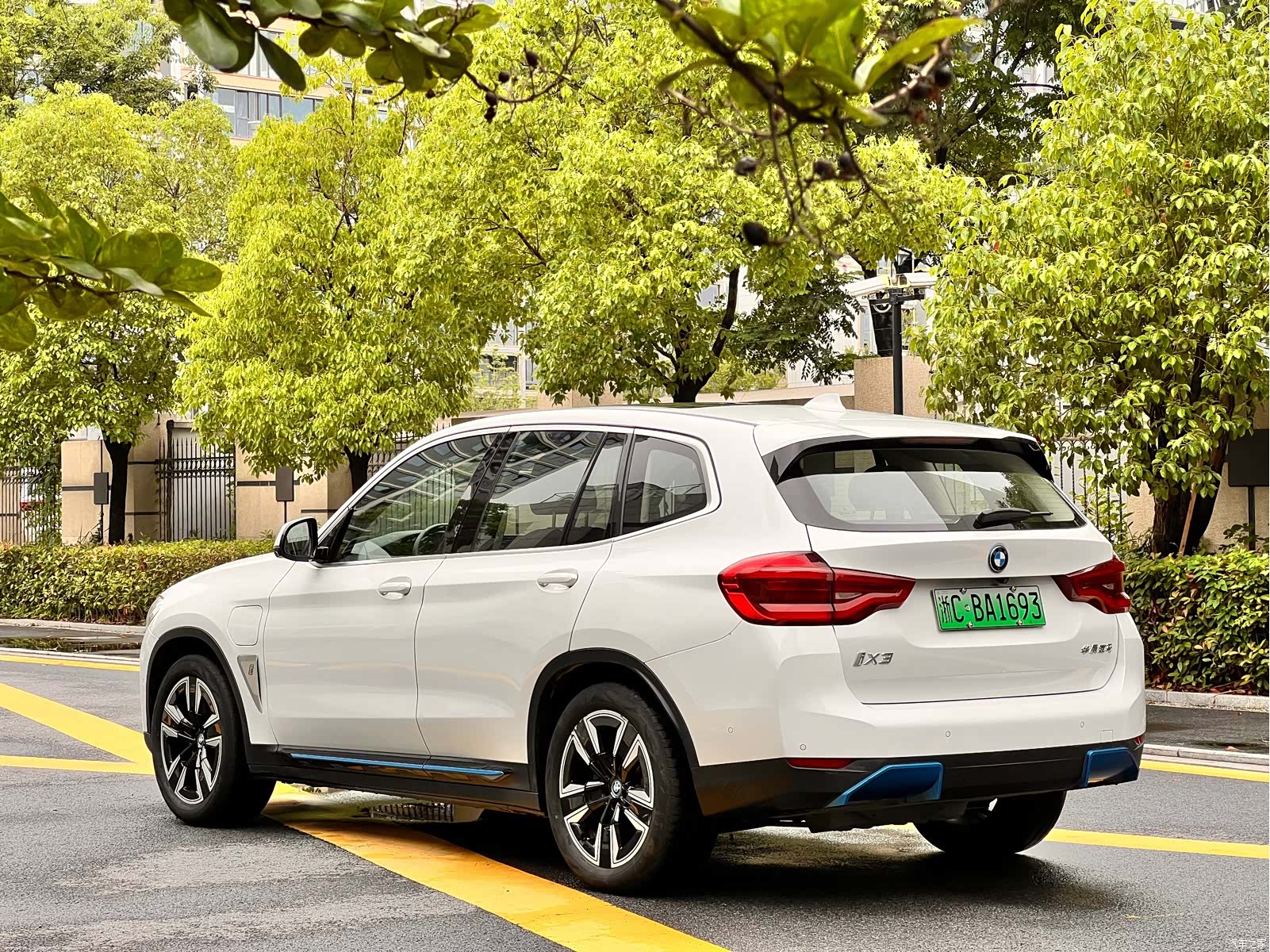 BMW iX3, 2021 13