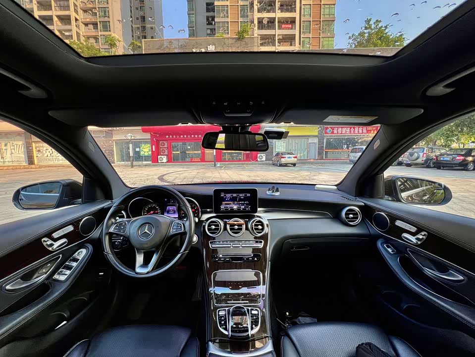 Mercedes-Benz GLC Mercedes-Benz GLC