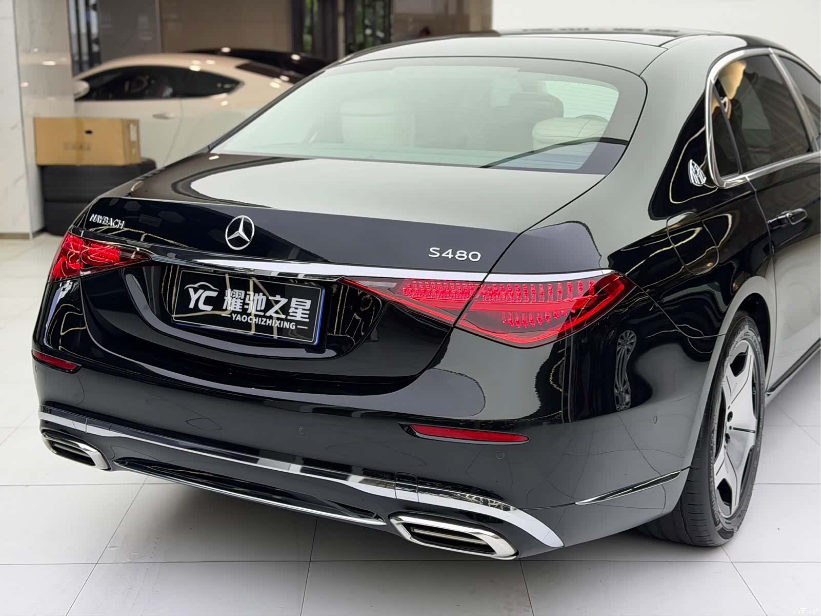 Maybach S-Class, 2023 12
