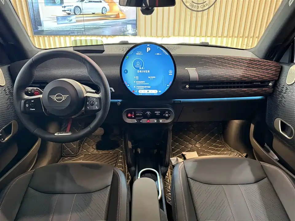 MINI Electric JCW ACEMAN