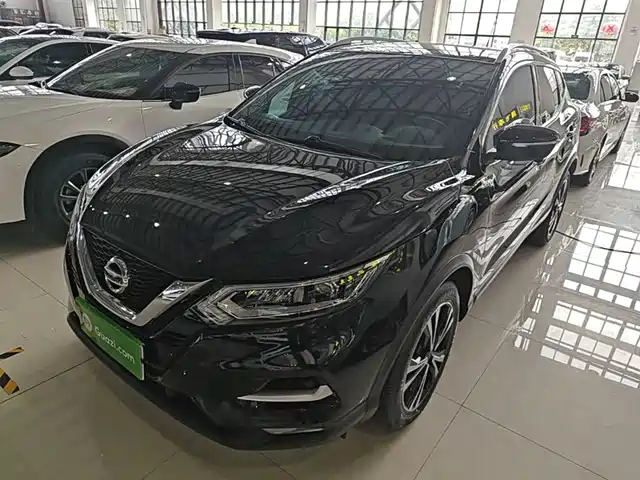 Nissan Qashqai 2023 — купить из Китая под заказ