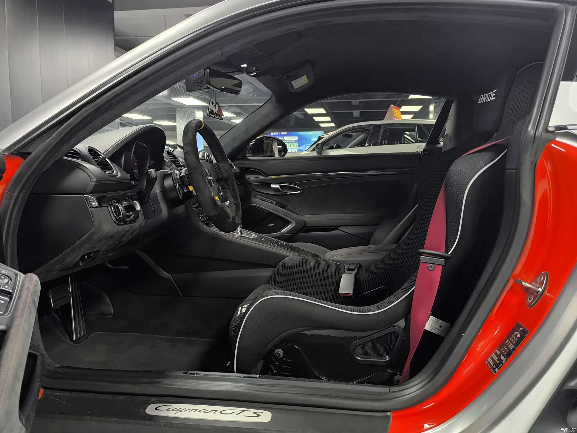 Porsche Cayman, 2018 4