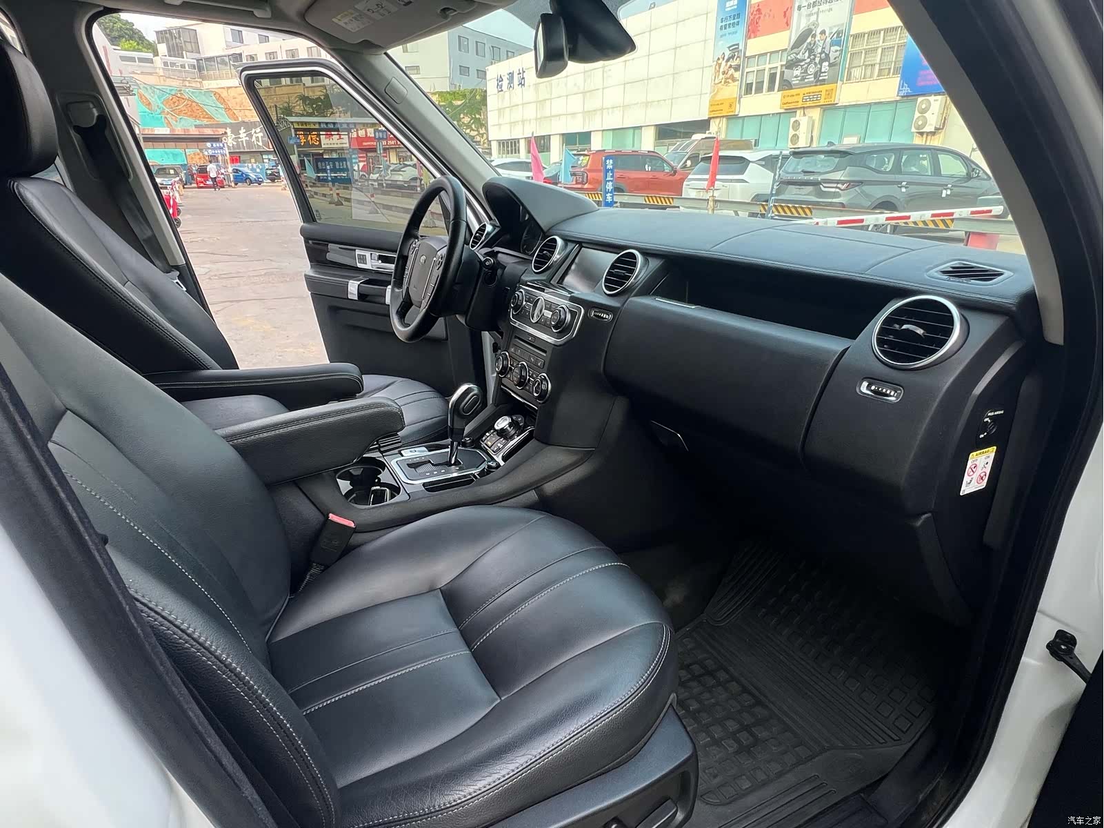 Land Rover Discovery, 2011 11