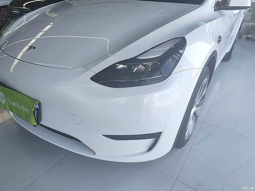 Tesla Model Y, 2022 24