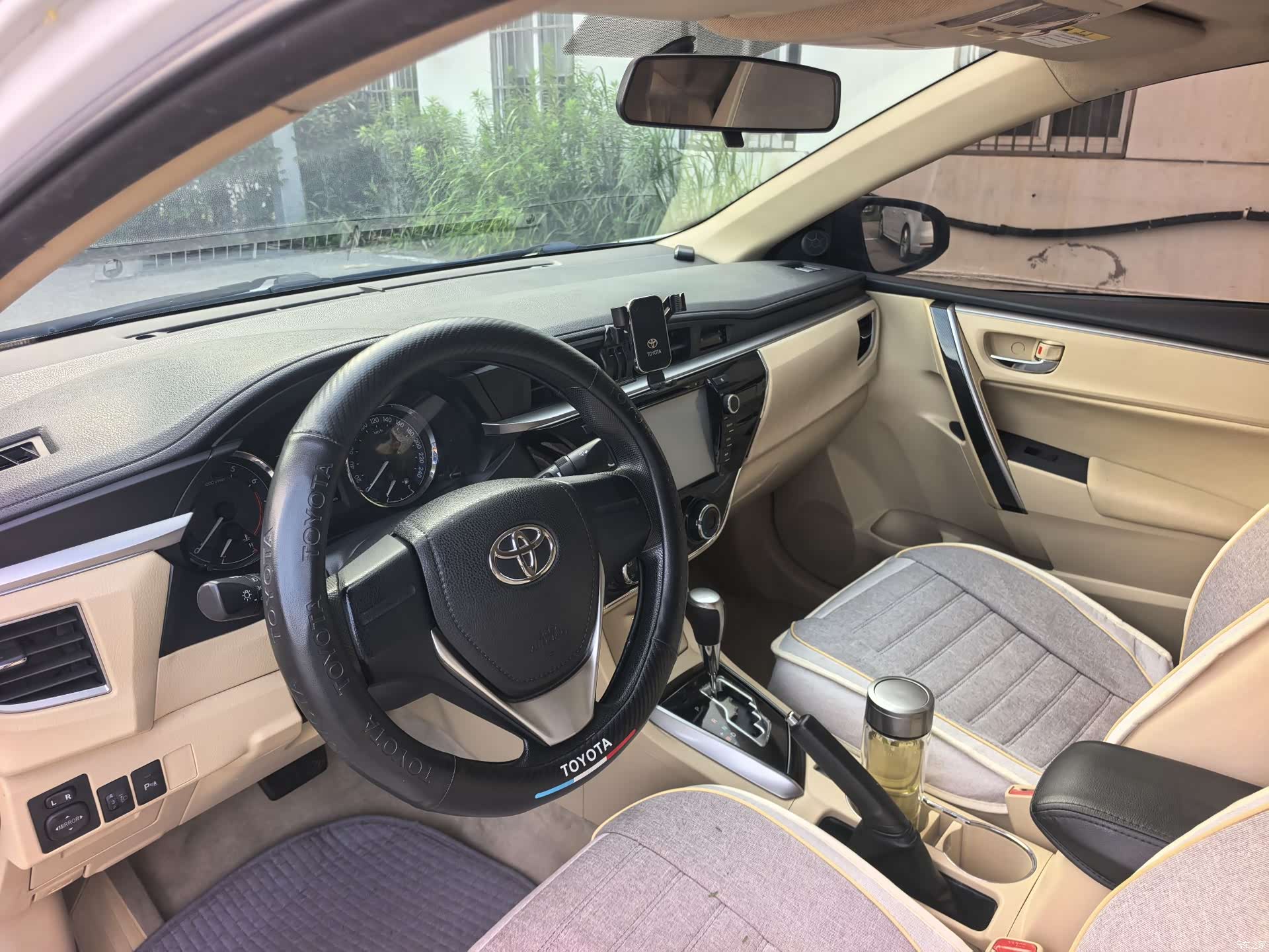 Toyota Corolla, 2015 17
