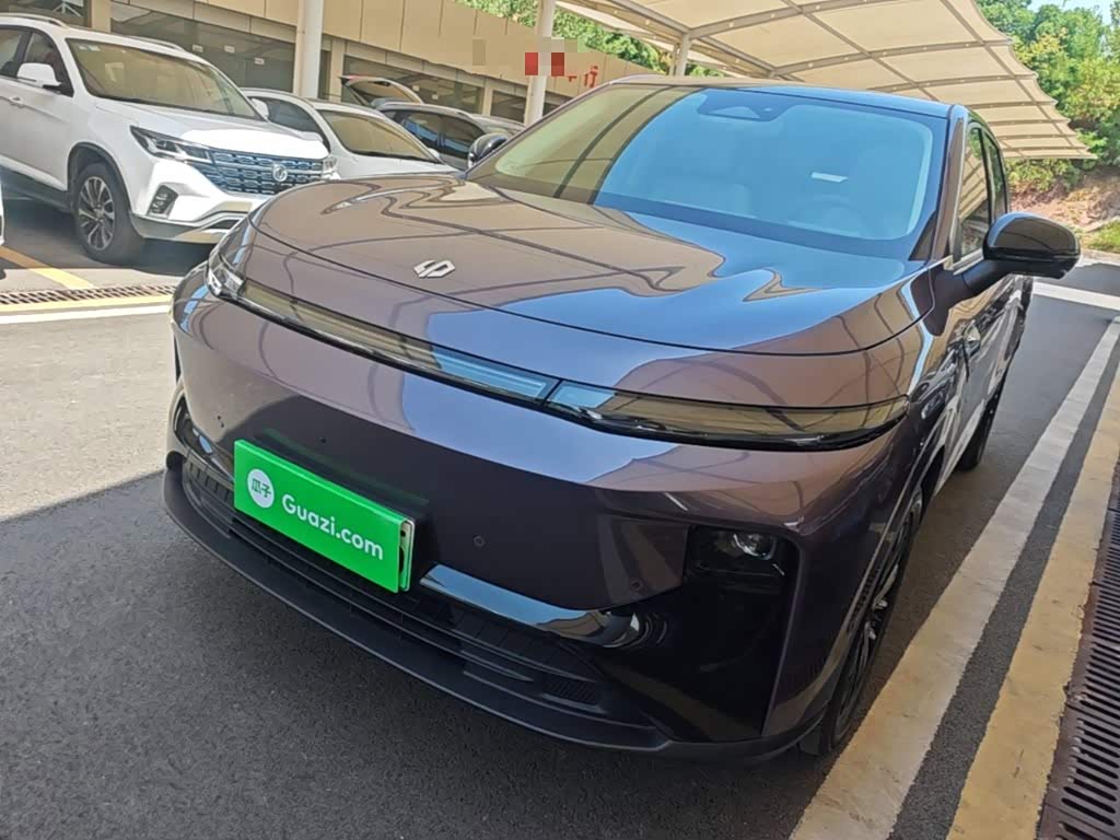 Leapmotor B10