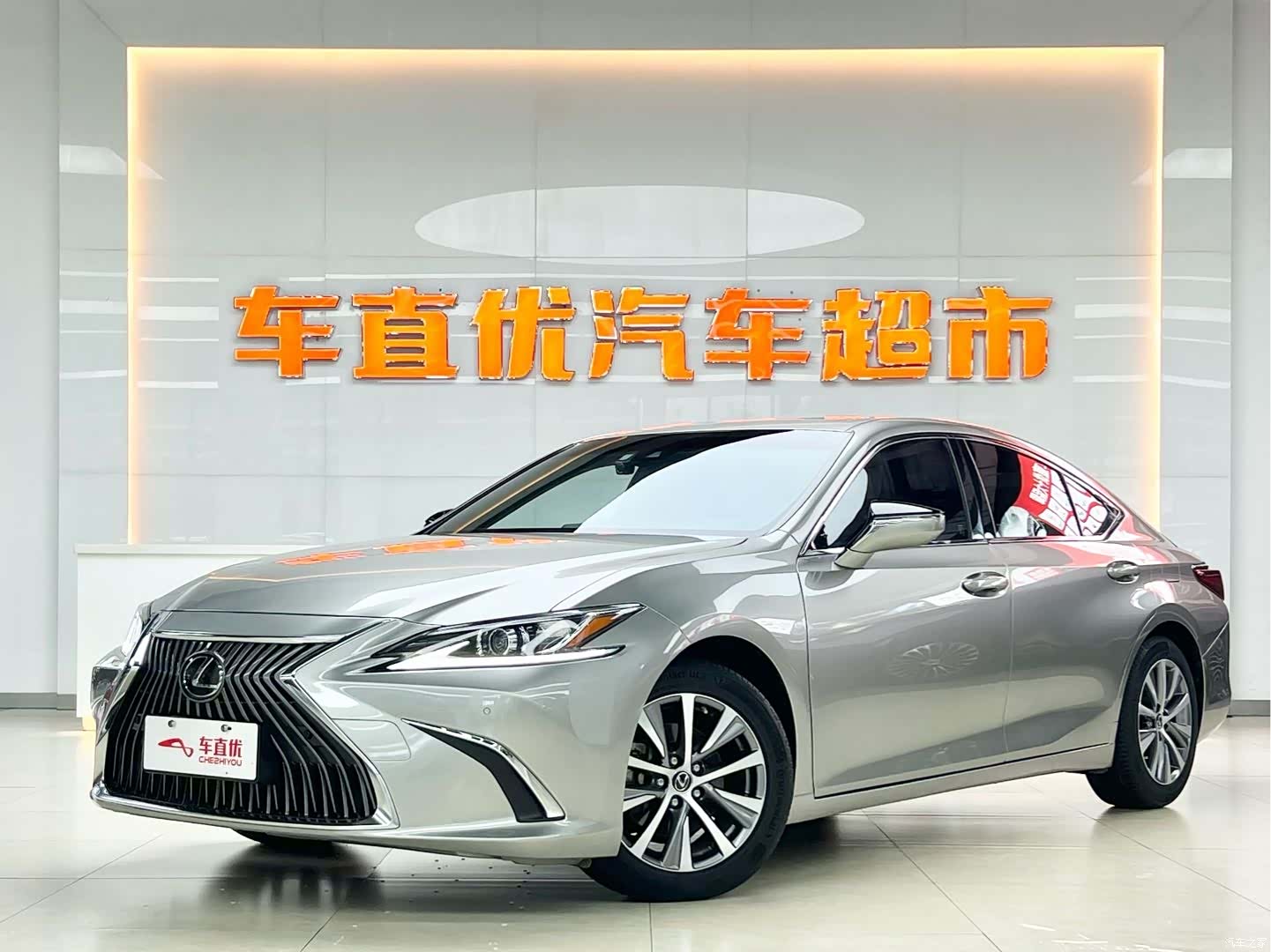 Lexus ES, 2019 1