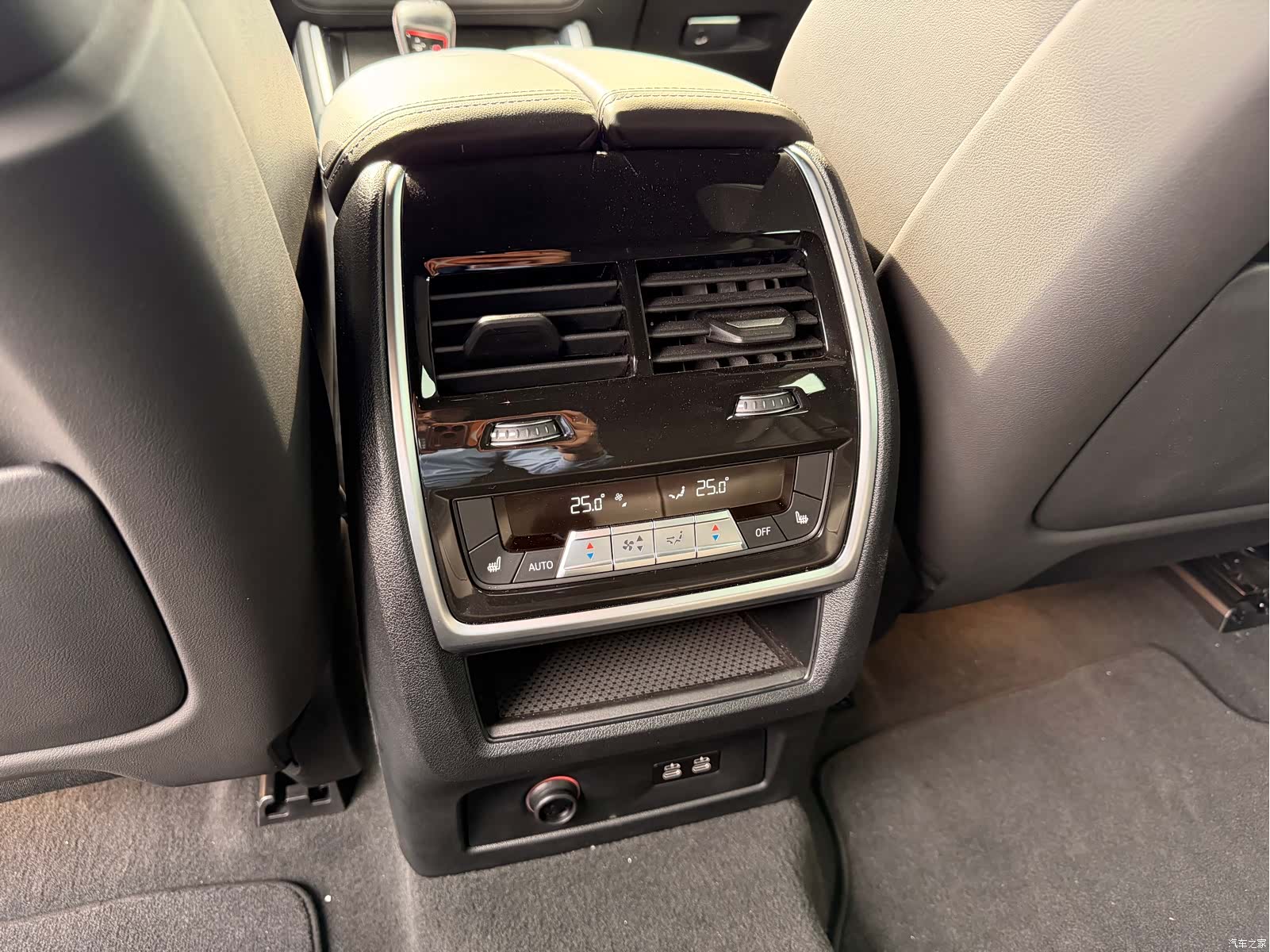 BMW XM, 2024 24