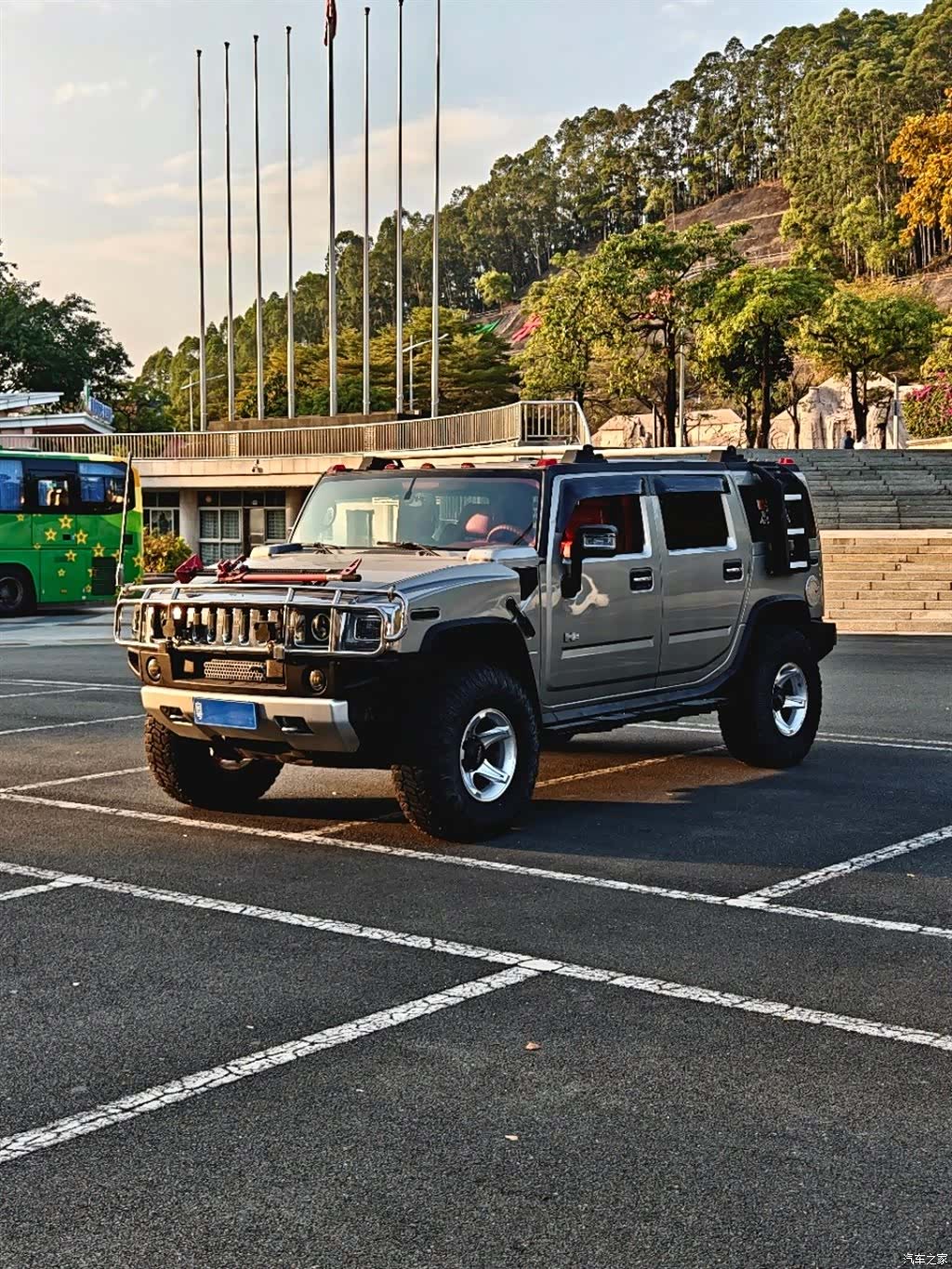 Hummer H2