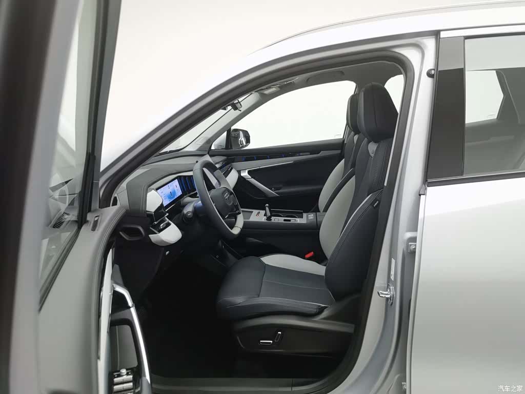 Geely Boyue, 2025 10