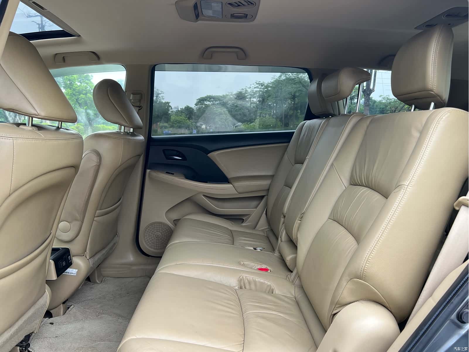 Honda Odyssey, 2010 11