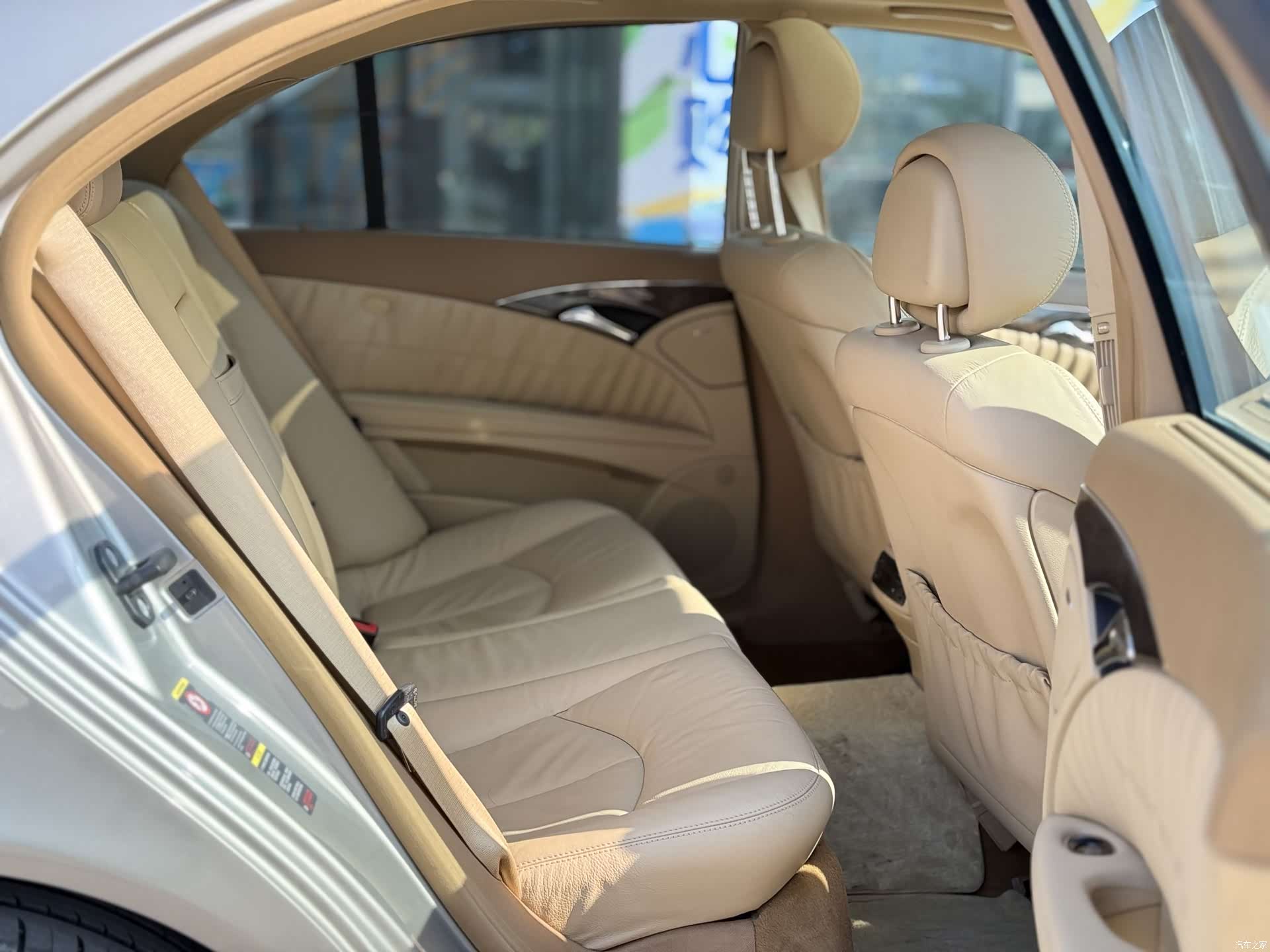Mercedes-Benz E-Class, 2008 7