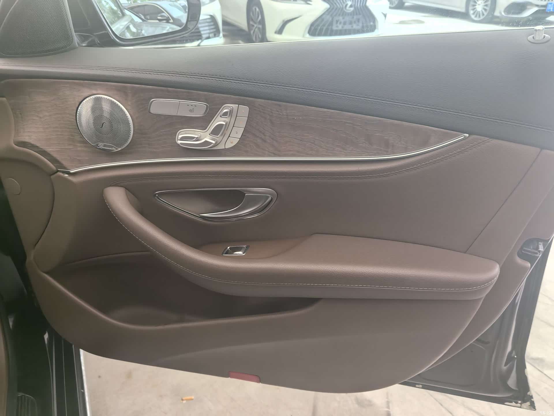 Mercedes-Benz E-Class, 2019 19