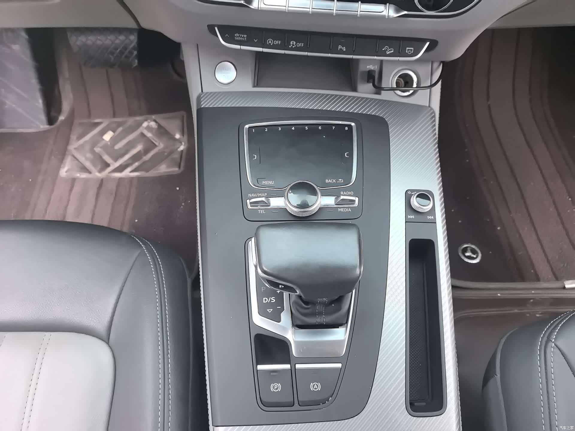 Audi Q5L, 2018 31