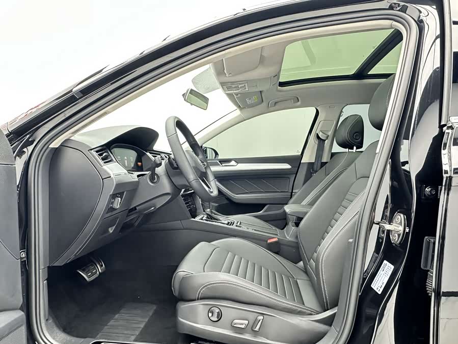 Volkswagen Magotan 2024, фото 4