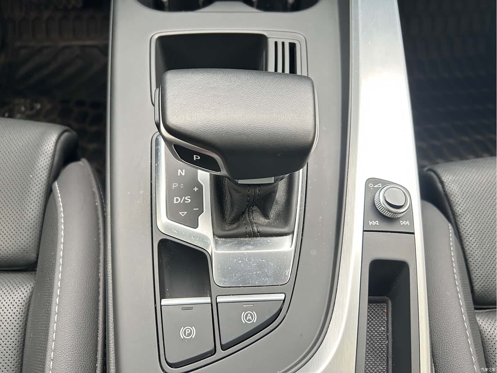 Audi A4L, 2023 14