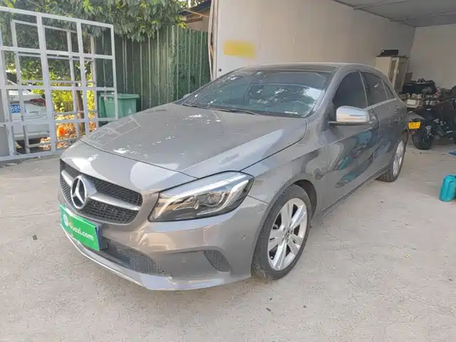 Mercedes-Benz A-Class 2018 — купить из Китая под заказ