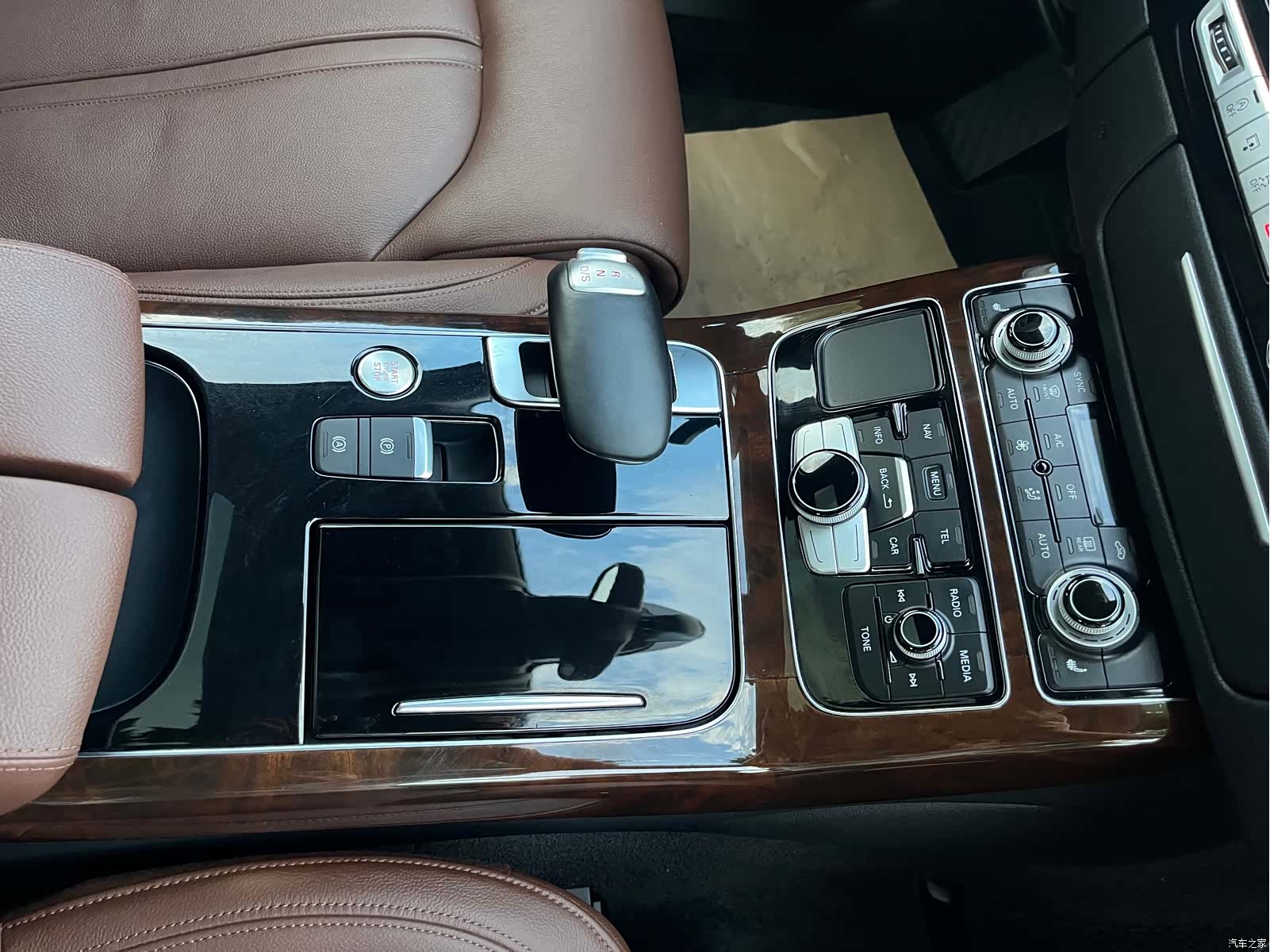 Audi A8L, 2016 35
