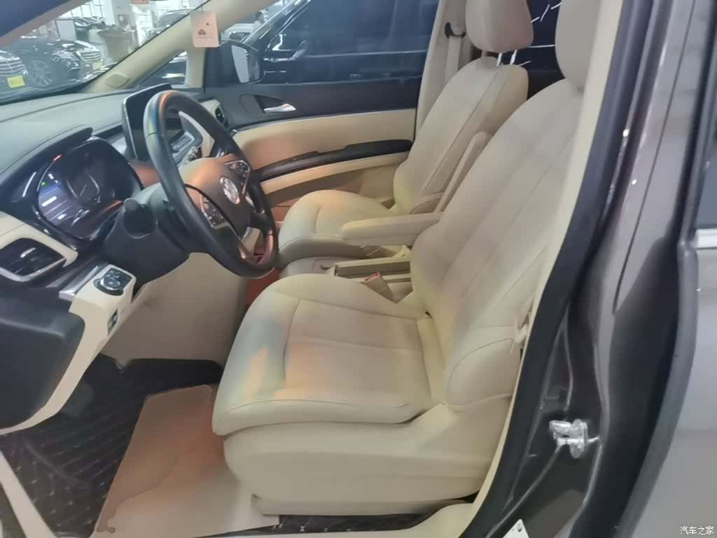 Buick GL8, 2023 15