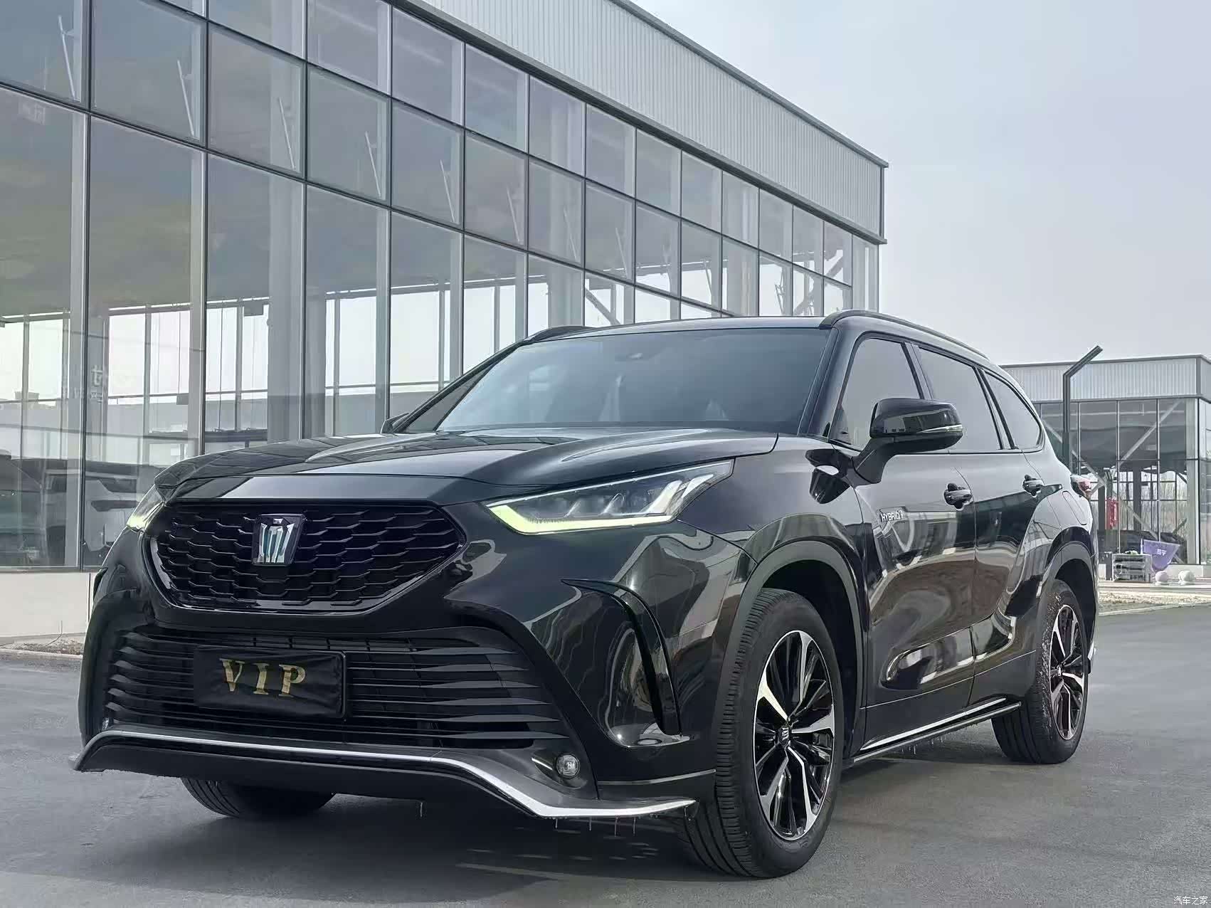 Toyota Crown, 2023 1