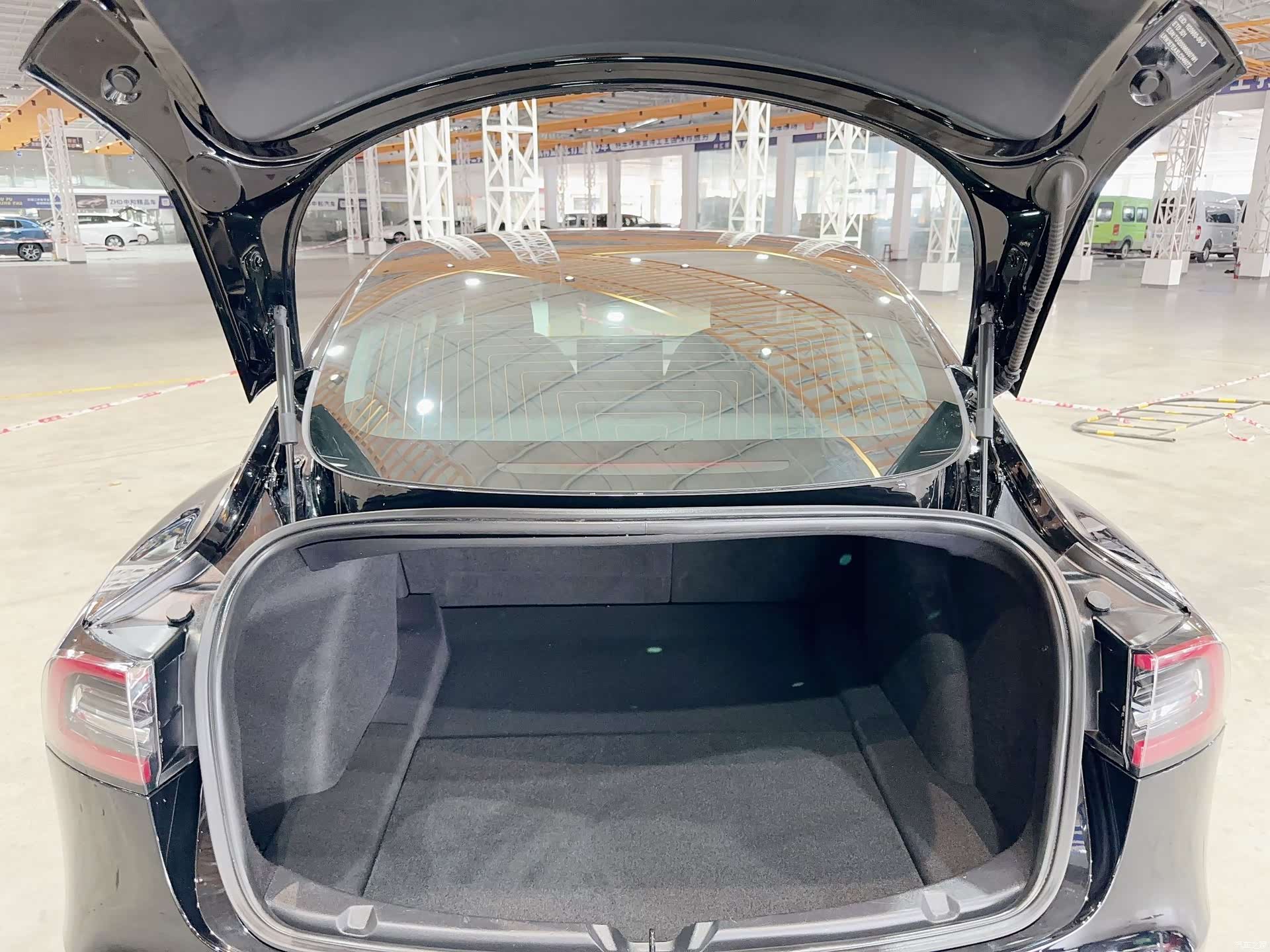 Tesla Model 3, 2020 19