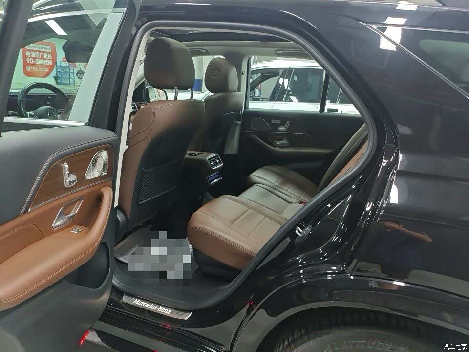Mercedes-Benz GLE, 2023 все фото