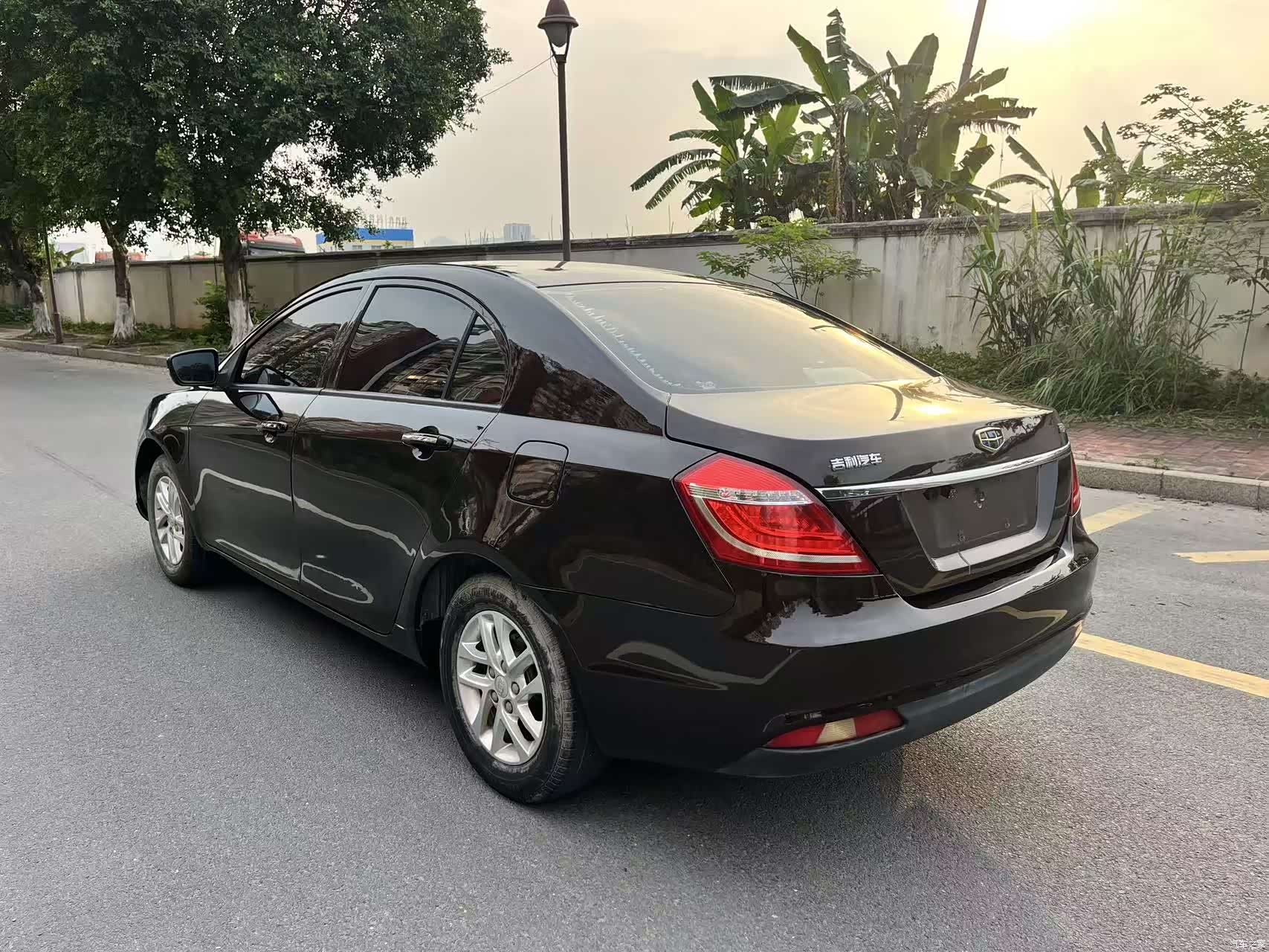 Geely Emgrand, 2016 4