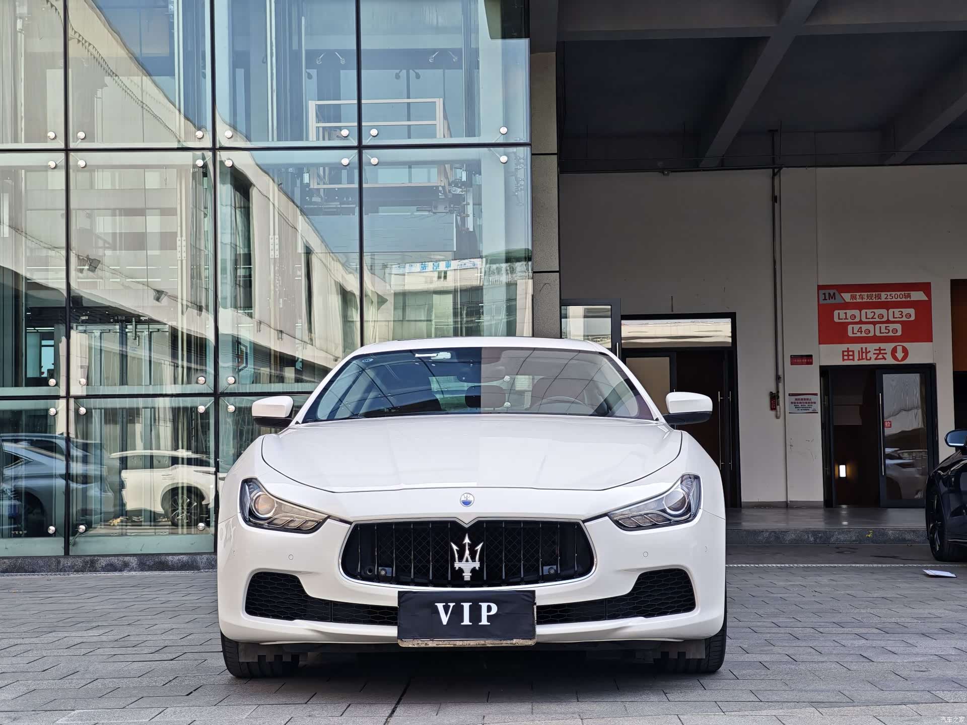 Maserati Ghibli, 2018 все фото