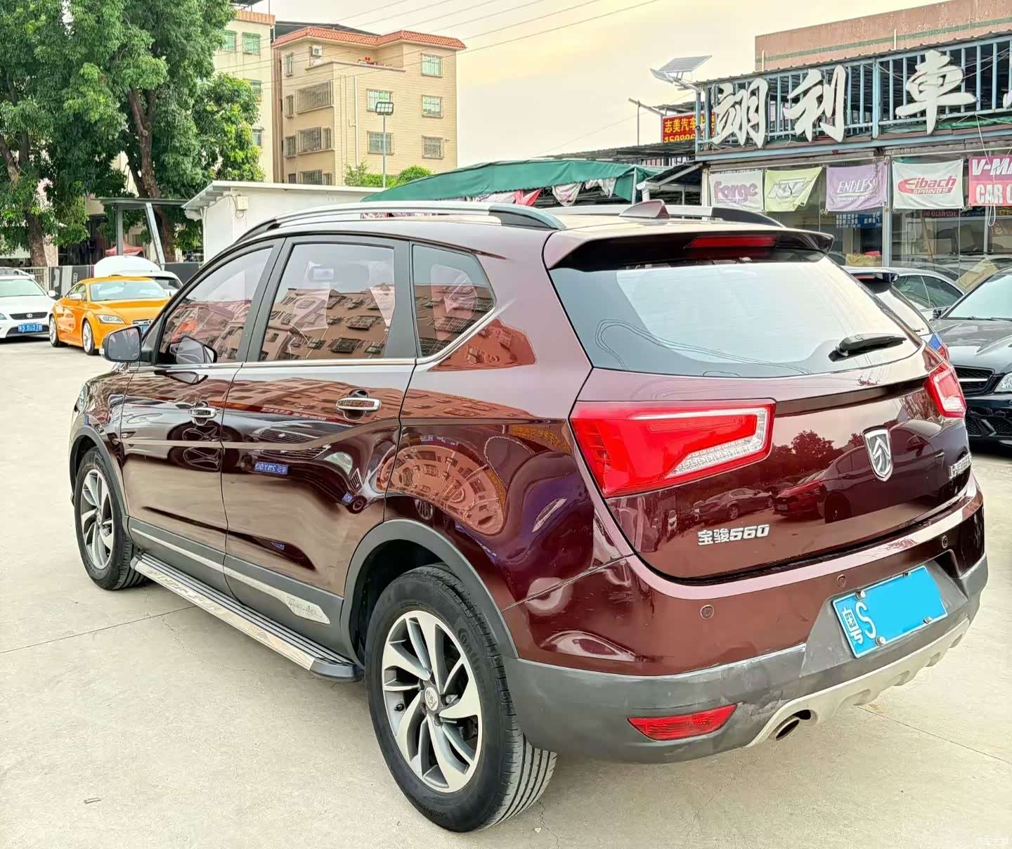 Wuling 560, 2016 6
