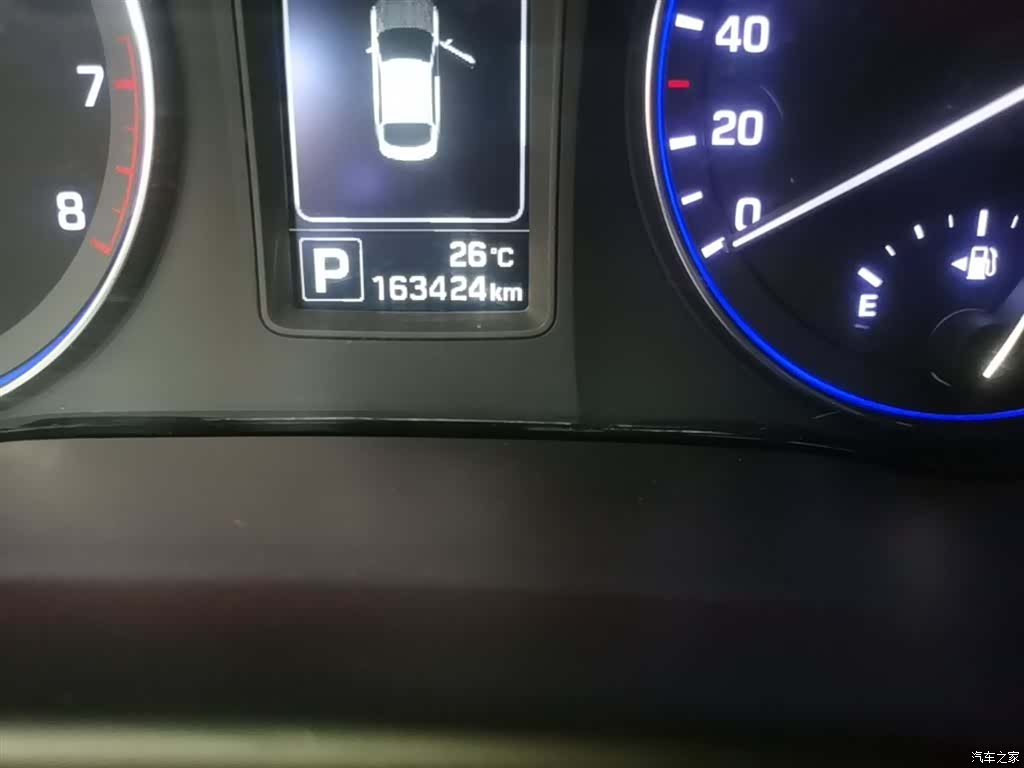 Hyundai GLS, 2015 12