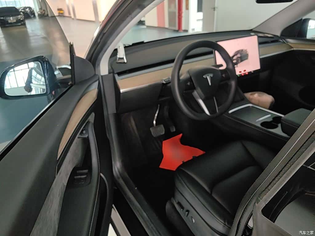 Tesla Model Y, 2022 16