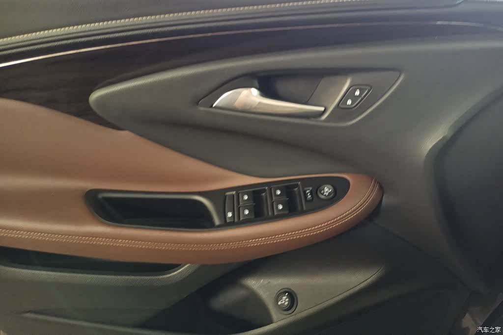 Buick Envision Plus, 2017 7